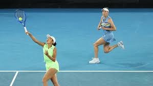 邮报：布拉德利有望出战利兹联，弗林蓬将在本月中旬复出