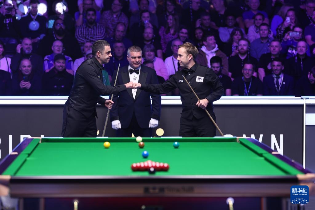 他的弹跳与 他的弹跳与