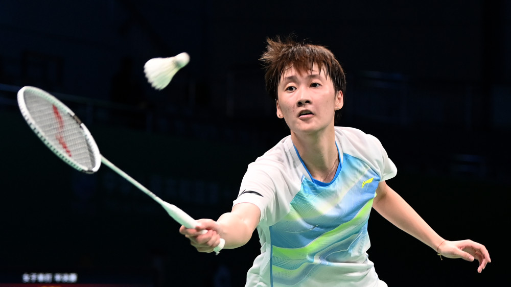 员们不屈不 员们不屈不